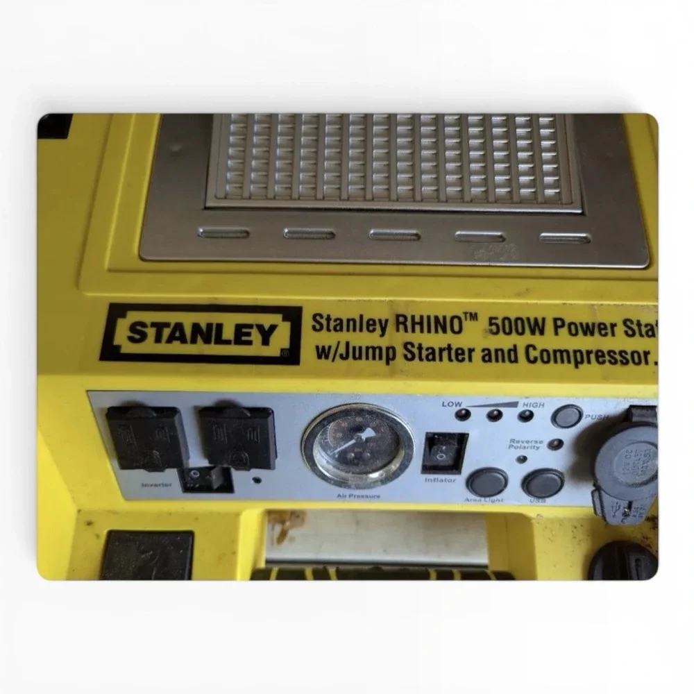 Stanley‎ Rhino 500W Power Station Jump Starter & 120 PSI Air Compressor